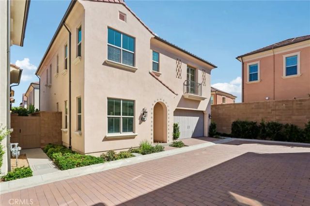 106 Yellow Iris, Irvine, CA 92618