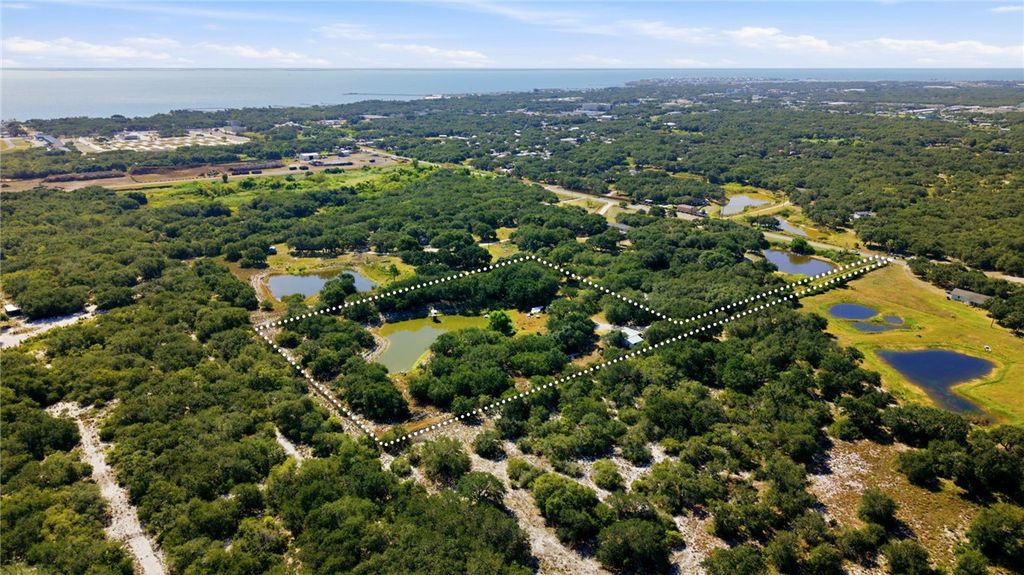 1731 Prairie, Rockport, TX 78382 — photo 5