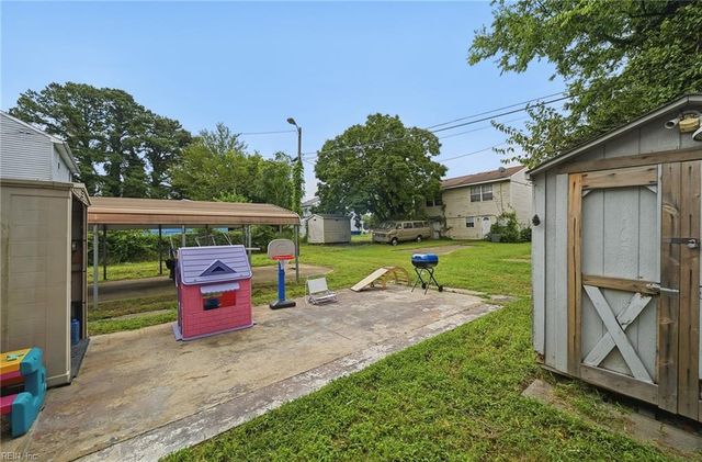 323 Pine AVE, Newport News, VA 23607