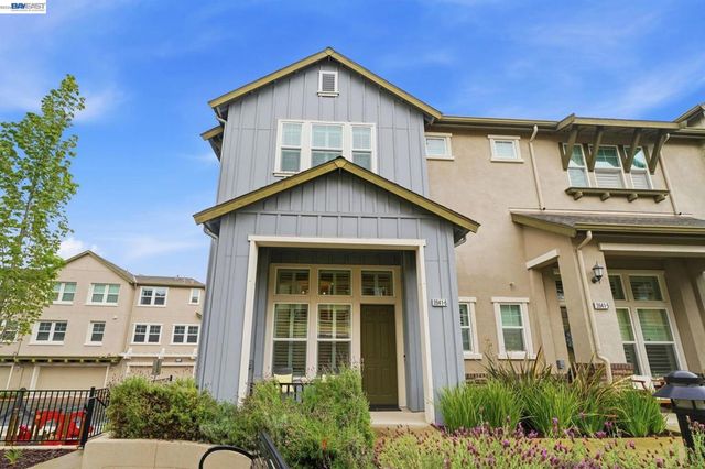 3941 Portola Cmn 6, Livermore, CA 94551