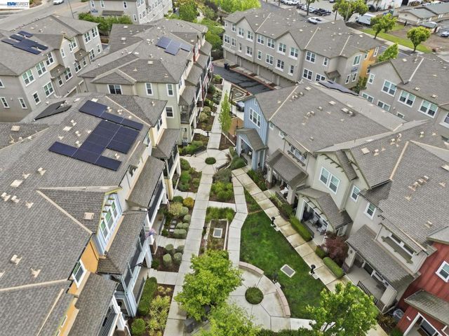 3941 Portola Cmn 6, Livermore, CA 94551