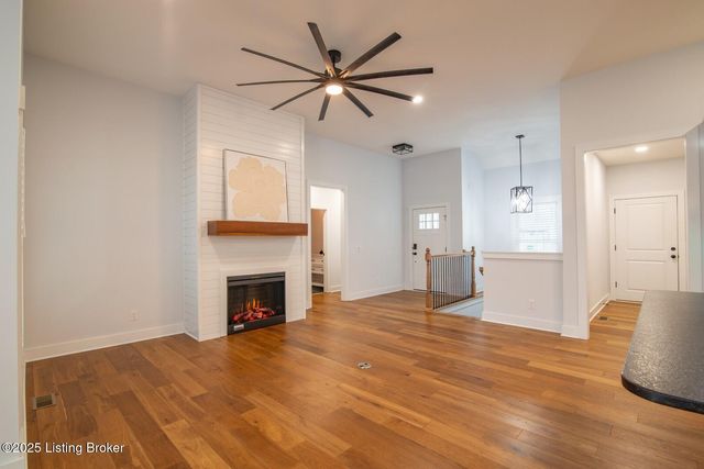 117 Highpoint Ct, Elizabethtown, KY 42701