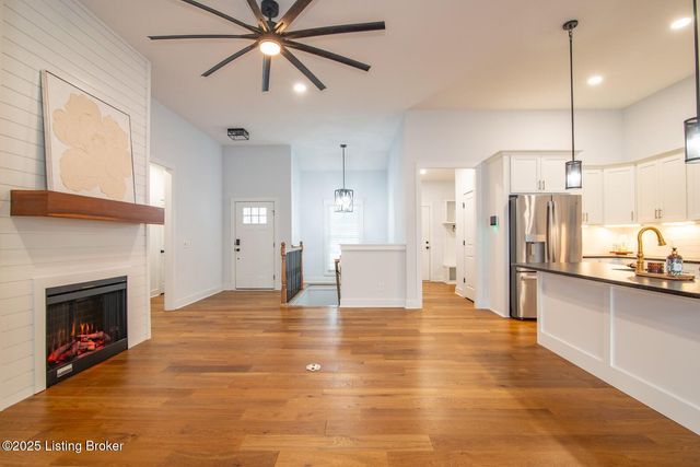 117 Highpoint Ct, Elizabethtown, KY 42701