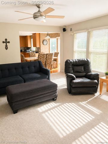 5457 Shelton Drive, Commerce Charter Township, MI 48382