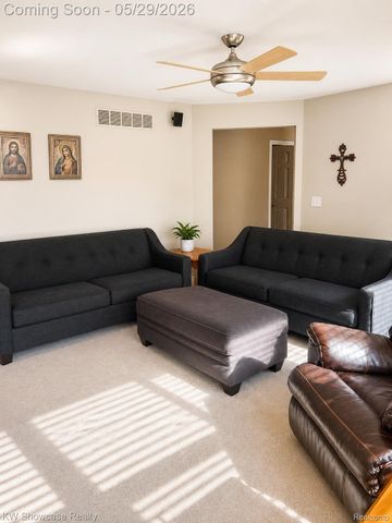 5457 Shelton Drive, Commerce Charter Township, MI 48382