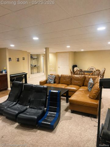 5457 Shelton Drive, Commerce Charter Township, MI 48382