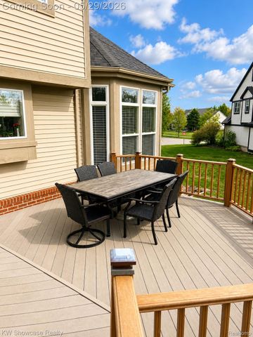 5457 Shelton Drive, Commerce Charter Township, MI 48382