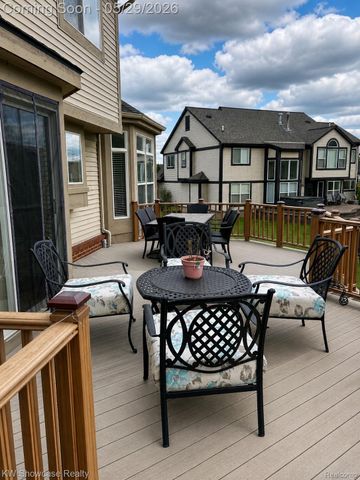 5457 Shelton Drive, Commerce Charter Township, MI 48382
