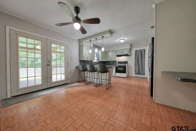 107 Lado De Loma Drive, Winona, TX 75792