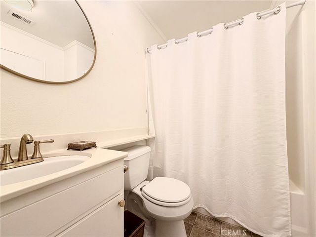 18105 Sundowner Way 978, Canyon Country, CA 91387