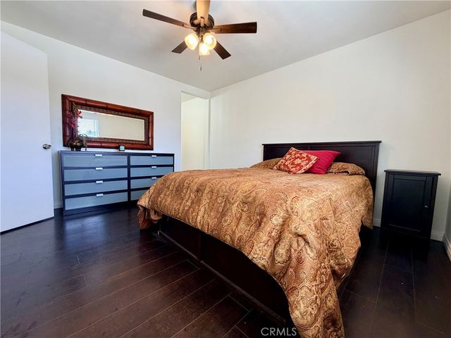 18105 Sundowner Way 978, Canyon Country, CA 91387