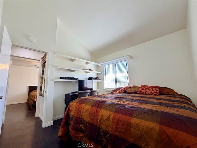 18105 Sundowner Way 978, Canyon Country, CA 91387