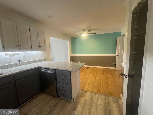 9612 DOMINION FOREST CIR, Fredericksburg, VA 22408