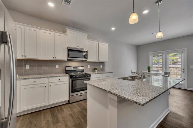 166 Woodhouse Circle, Acworth, GA 30102