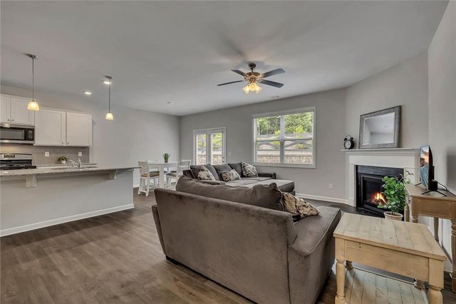 166 Woodhouse Circle, Acworth, GA 30102