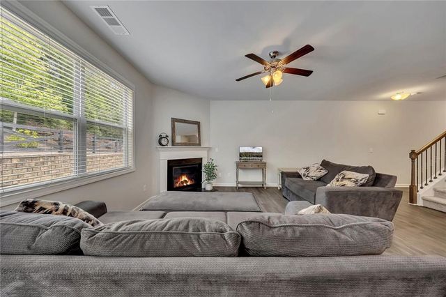 166 Woodhouse Circle, Acworth, GA 30102