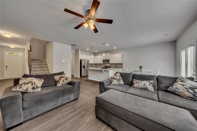 166 Woodhouse Circle, Acworth, GA 30102