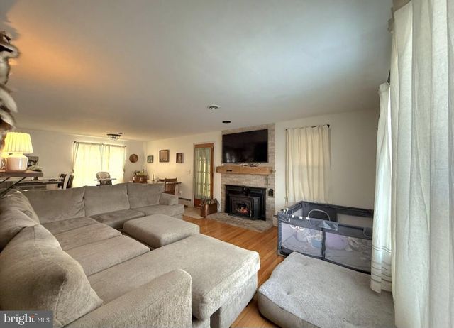 910 MOUNT ZION RD, Lebanon, PA 17046