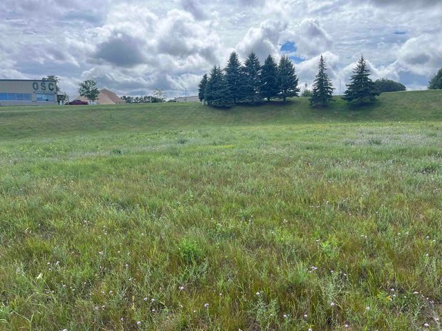 1434-1442 Trade Centre Drive, Traverse City, MI 49684