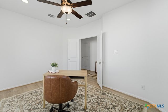 160 Villars Drive, Salado, TX 76571