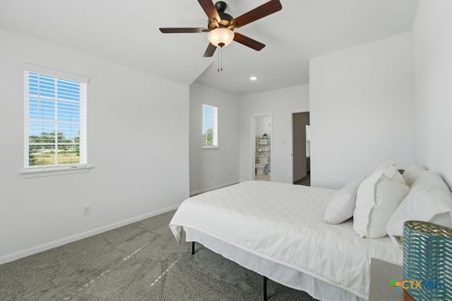 160 Villars Drive, Salado, TX 76571