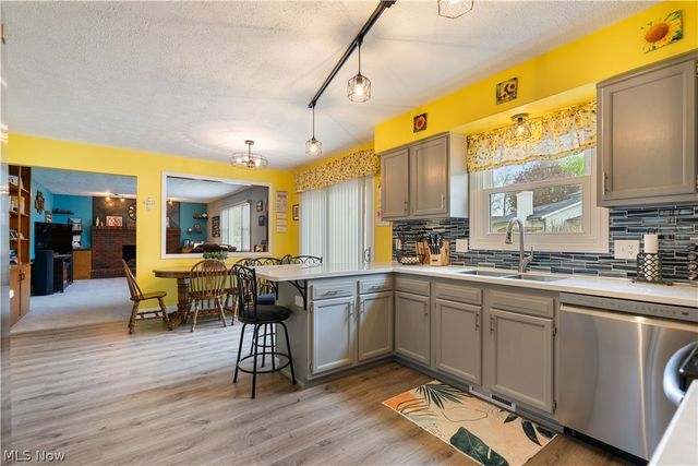 8811 Blitzen Road NW, North Canton, OH 44720