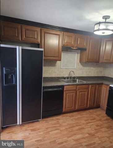 235 S CHESTER AVE, Riverside, NJ 08075