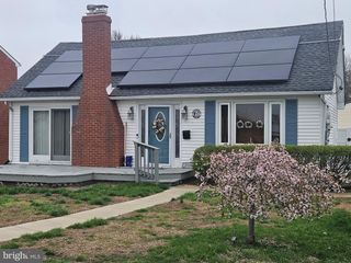 235 S CHESTER AVE, Riverside, NJ 08075