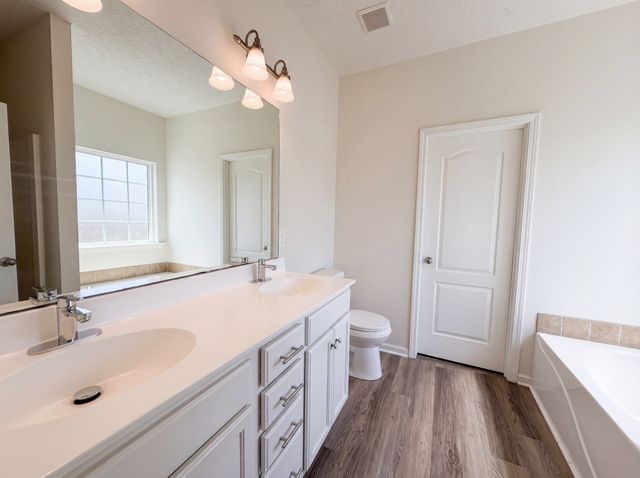 425 Long Creek Dr, Christiana, TN 37037