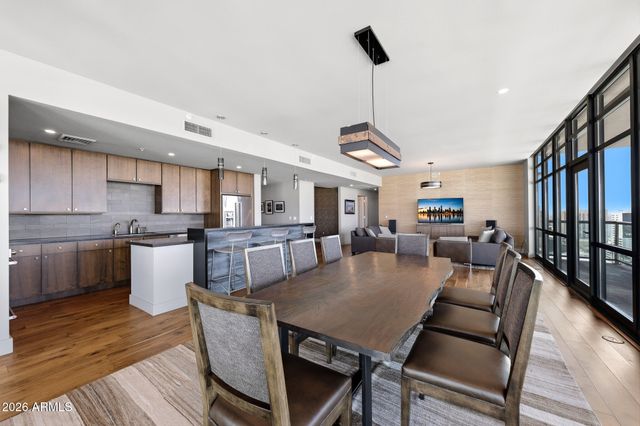 310 S 4TH Street 2204, Phoenix, AZ 85004