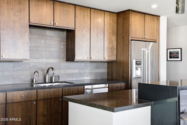 310 S 4TH Street 2204, Phoenix, AZ 85004