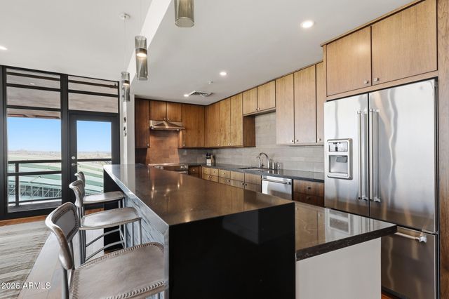 310 S 4TH Street 2204, Phoenix, AZ 85004