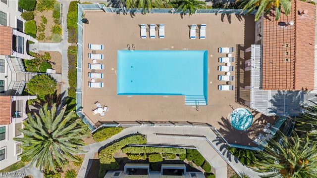 4889 South Torrey Pines Drive 201, Las Vegas, NV 89103