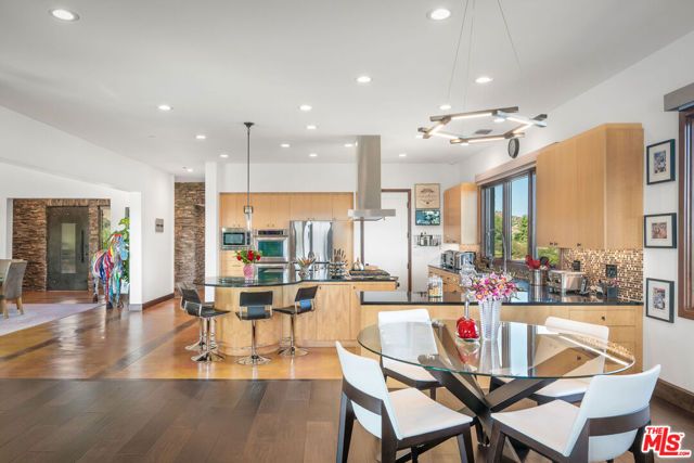 9 Morgan Road, Bell Canyon, CA 91307