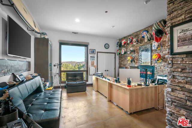 9 Morgan Road, Bell Canyon, CA 91307