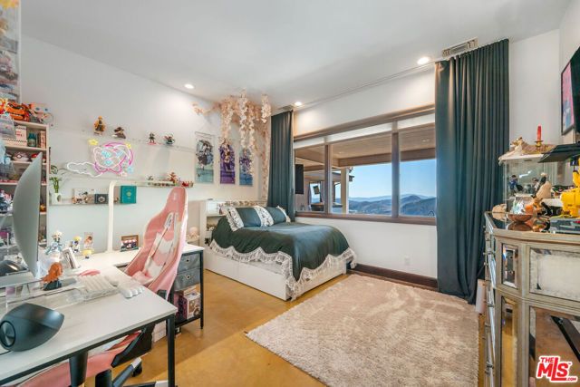 9 Morgan Road, Bell Canyon, CA 91307