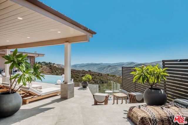 9 Morgan Road, Bell Canyon, CA 91307