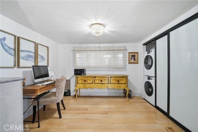 123 Yorktown, Newport Beach, CA 92660