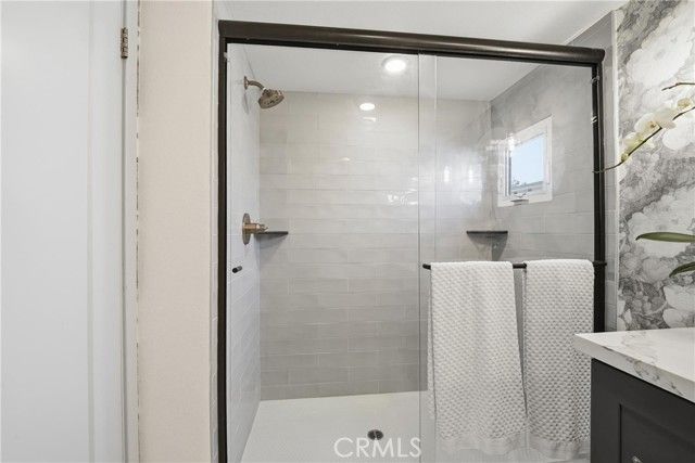 123 Yorktown, Newport Beach, CA 92660