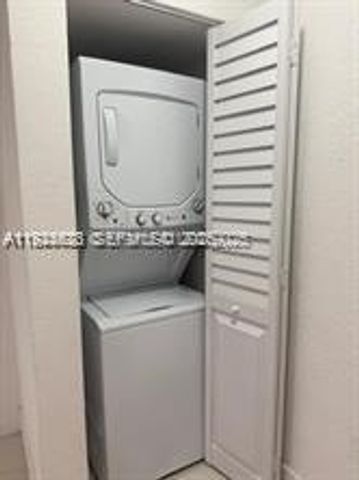 1800 NW 18th Ter, Miami, FL 33125