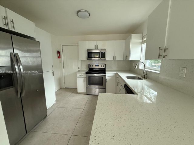 1448 NE 152nd St, North Miami Beach, FL 33162
