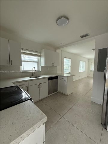 1448 NE 152nd St, North Miami Beach, FL 33162