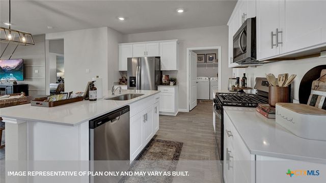 128 RAYMONDVILLE Path, San Marcos, TX 78666