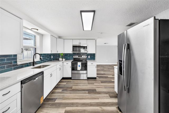 11214 KAPOK AVENUE, Port Richey, FL 34668