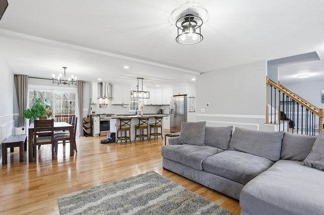 131 Damon Rd, Fitchburg, MA 01420
