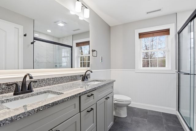 131 Damon Rd, Fitchburg, MA 01420