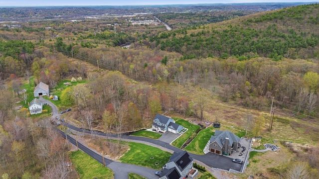 131 Damon Rd, Fitchburg, MA 01420