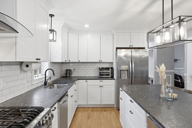 131 Damon Rd, Fitchburg, MA 01420