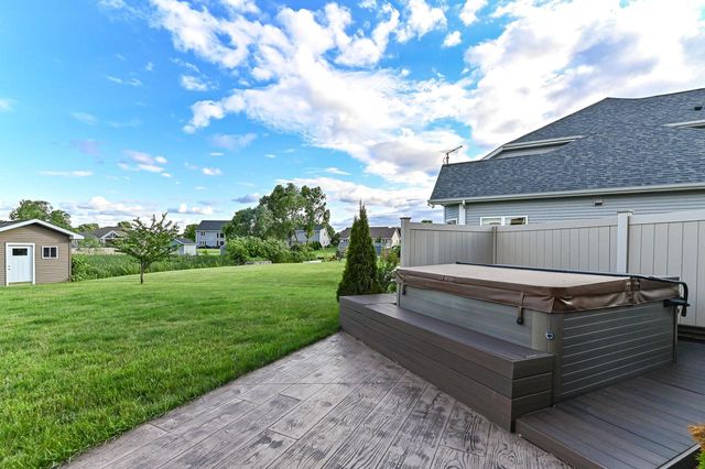 1433 Isabel LANE, Burlington, WI 53105
