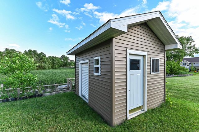 1433 Isabel LANE, Burlington, WI 53105